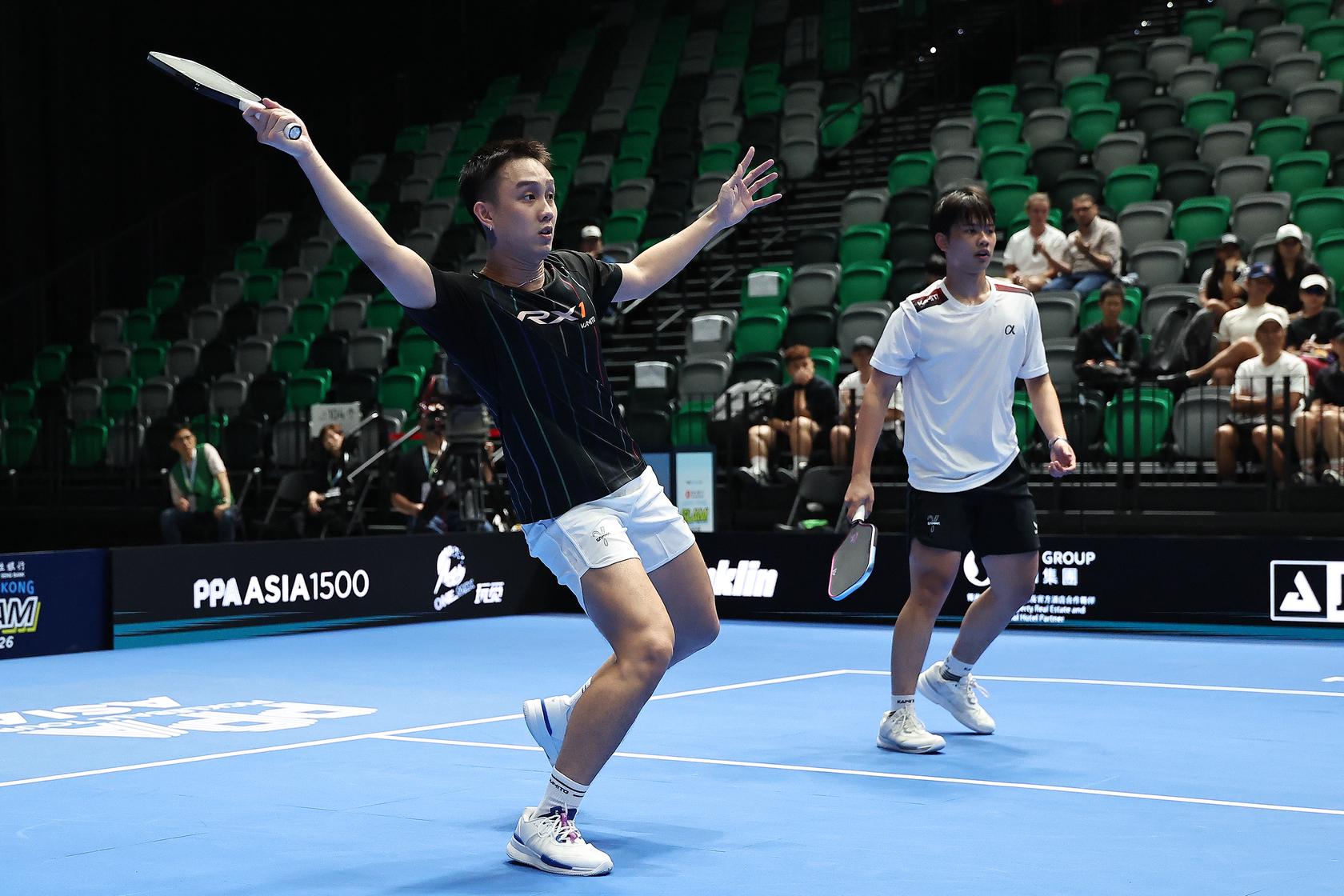Action from Johns and Tardio vs LE Xuan Duc and Nguyen Huy